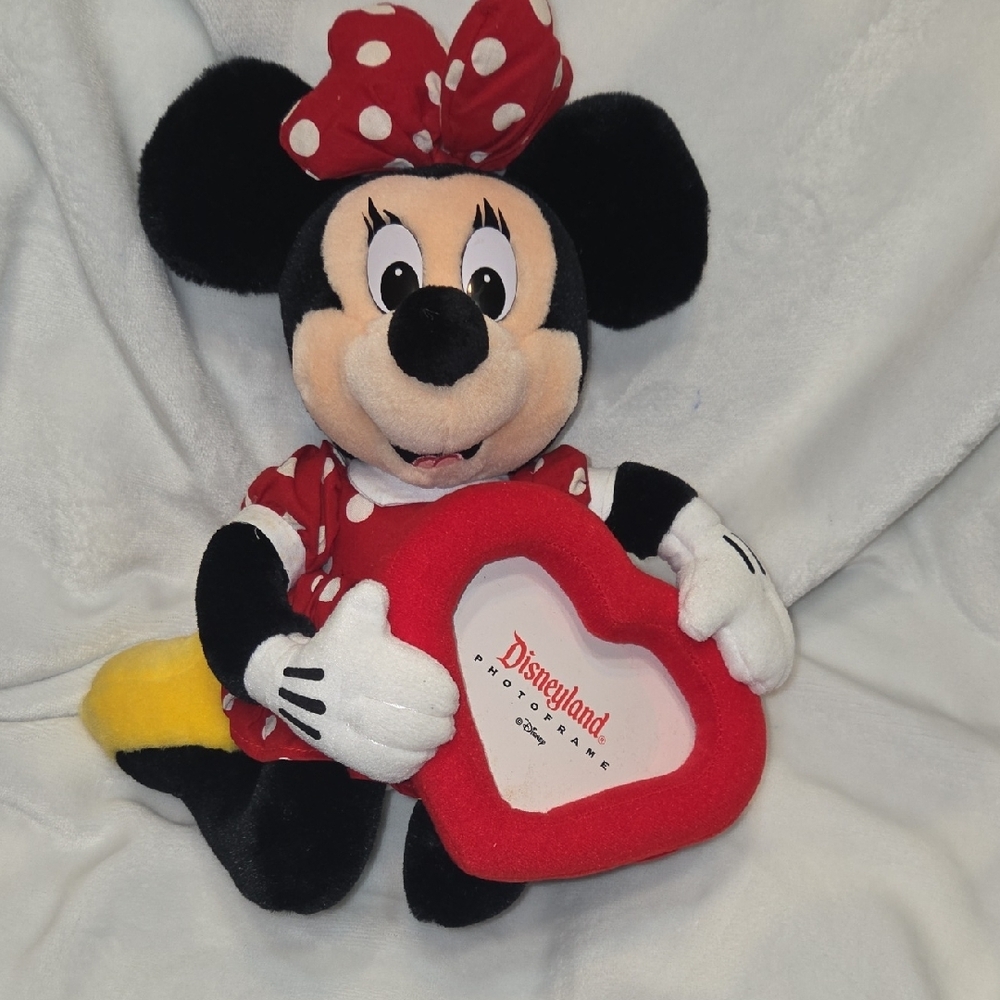Disneyland Minnie Mouse Plush with‎ Heart Frame - Picture 9 of 11